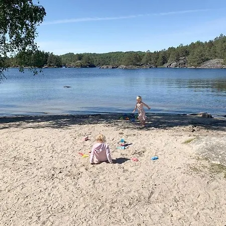 Sunny In Oysang Near Risor