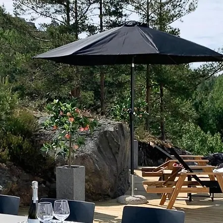 Sunny In Oysang Near Risor * Sondeled