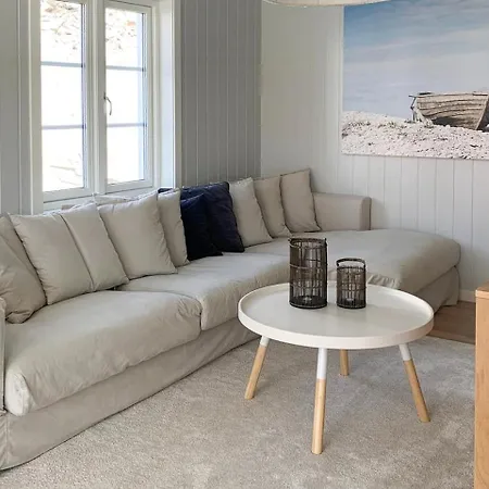 Sunny In Oysang Near Risor * Sondeled