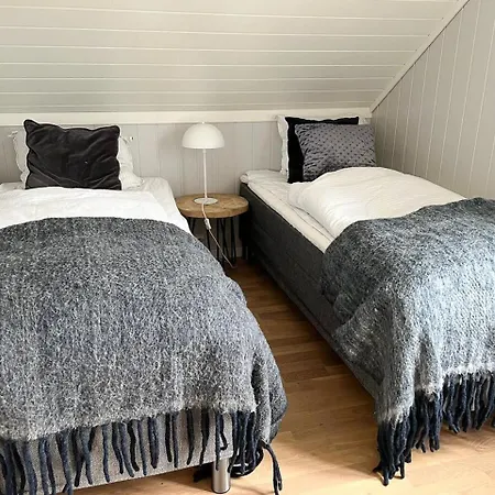 Sunny In Oysang Near Risor Сasa de vacaciones