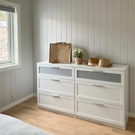 Sunny In Oysang Near Risor Сasa de vacaciones Sondeled